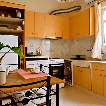 Next To Metro! Bright Apartment With Fully Equipped Kitchen Atenas Exterior foto