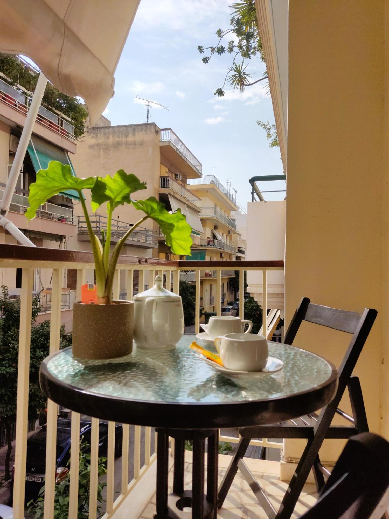 Next To Metro! Bright Apartment With Fully Equipped Kitchen Atenas Exterior foto